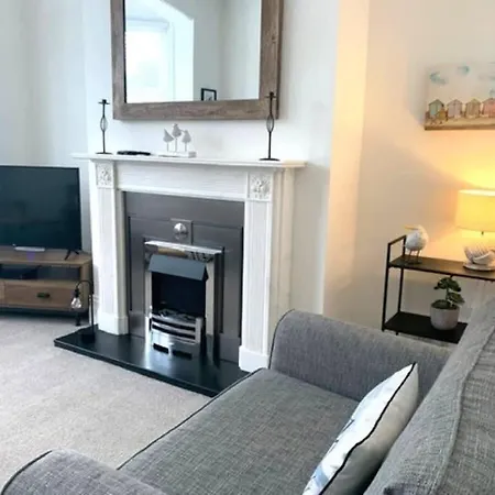 No 3 Brooklands - Location * Filey