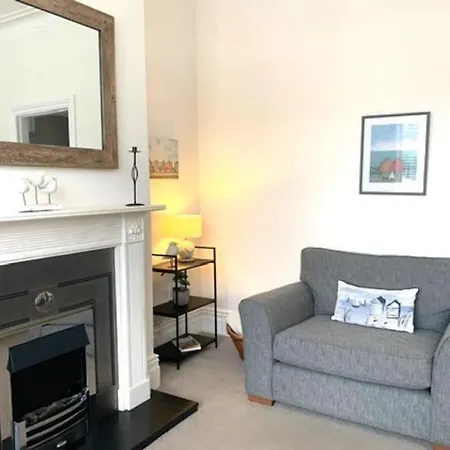 No 3 Brooklands - Location Filey