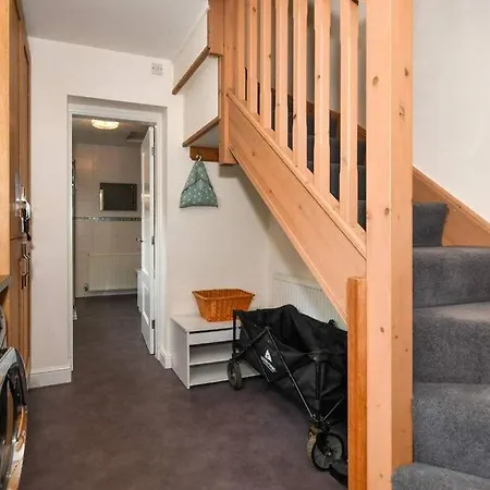 No 3 Brooklands - Location *